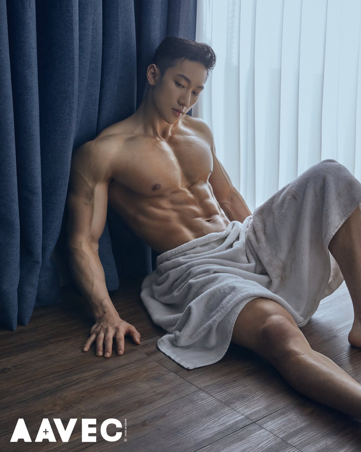 화보 촬영 중인 김민상 대표